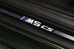 BMW M5 CS, beleuchtete Einstiegsleiste.