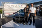 Valencia (ESP), 13.11.2021. BMW M Award 2021, MotoGP™. Franciscus van Meel, Geschäftsführer der BMW M GmbH, Sieger Fabio Quartararo (FRA), Siegerfahrzeug BMW M5 CS