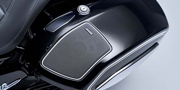 Die neue BMW R 18 B. Marshall Soundsystem.