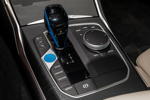 BMW i4, Mittelkonsole mit iDrive Touch Controller