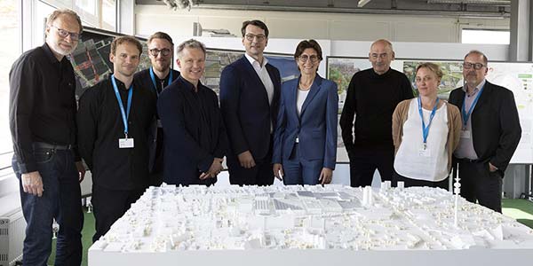 BMW Group Werk München Zukunftsvision Urbane Produktion; Teams OMA und 3XN mit Rem Koolhaas, Gründungsmitglied OMA und Jesper Bork, Studio Director 3XN; Milan Nedeljkovi?, Ilka Horstmeier.