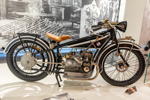 BMW Museum: BMW R32, Bauzeit: 1923 - 1926, 3.090 Einheiten gebaut, 2-Zylinder-Boxermotor, 8,5 PS, vmax: 95 - 100 km/h