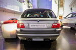 BMW Museum: Sonderausstellung 50 Jahre BMW M, BMW M3 Touring, in Chrome Shadow metallic, mit breiten Radhäusern