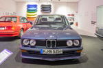 BMW Museum, Sonderausstellung 50 Jahre BMW M: BMW M535i, mit 6-Zylinder Reihenmotor, 218 PS, vmax: 222 km/h