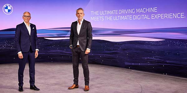 Digitale Pressekonferenz der BMW Group zur CES 2022. Pieter Nota, Mitglied des Vorstands der BMW AG, zuständig für Kunde, Marken und Vertrieb; Andrian van Hooydonk, Leiter BMW Group Design.