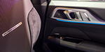 BMW i4 M50i mit BMW M Performance Parts auf der Essen Motor Show, M Performance Schriftzug am Sitz