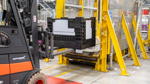 BMW Group setzt auf nachhaltigere Verpackungen in der Logistik. Einführung klappbarer Großladungsträger.