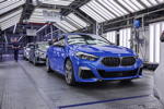 BMW Group Werk Leipzig, Fahrzeugproduktion: im Lichttunnel im Montage Finish