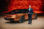 Die BMW Group auf der Auto Shanghai 2023. BMW Chef Oliver Zipse und der neue BMW i7 M70 xDrive.