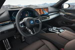 Der neue BMW i5 eDrive40, Interieur vorne
