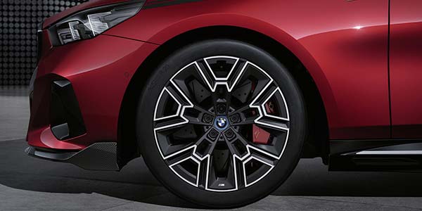 M Performance Parts fuer die neue BMW 5er Reihe, 20 Zoll M aerodynamisches Rad 939 M Bicolor