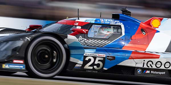 Sebring (USA), 15.-18.03.2023, IMSA WeatherTech SportsCar Championship, 12h von Sebring. #25 BMW M Hybrid V8, Connor De Phillippi (USA), Nick Yelloly (GBR), Sheldon van der Linde (RSA), GTP class.
