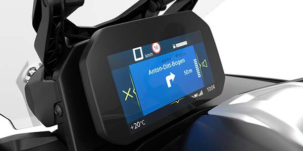 BMW C 400 GT, grosses 10,25 Zoll-TFT-Display mit Connectivity, Splitscreen und Kartennavigation