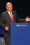 Ministerpräsident von Hessen Roland Koch auf der IAA 2003