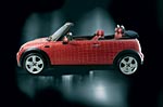 Das MINI Cabrio designed by Gianfranco Ferr auf dem Life Ball 2004