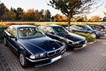 BMW 7er-Reihe der 'Sauerlandfraktion': der BMW 735i (E38) von Sebastian ('Baschti'), BMW 740i (E38) von Jens ('sandmaennchen1') und der BMW 730i (E32) von Ralf ('asc-730i')