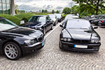 Parken am BMW Gelände in Dingolfing. Vorne der BMW 730d (E65) von Achim ('wackes') und der BMW 744i (E38) von Ann-Kristin ('Rakete')