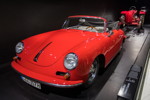 Porsche Museum in Stuttgart-Zuffenhausen: Porsche 356 B Carrera 2 Cabriolet, Baujahr: 1962.