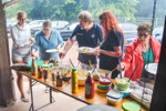 Grill-Stammtisch der Südhessen im Juli 2018: Salat-Buffet. Vorab wurde im Forum geklärt, wer was zum Essen mitbringt.