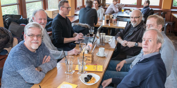 Rhein-Ruhr-Stammtisch im Februar 2019, Stammtisch-Runde im Café del Sol in Castrop-Rauxel