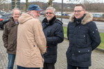Rhein-Ruhr-Stammtisch im Februar 2019, Stammtischrunde auf dem Parkplatz: Dirk ('Dixe'), Peter ('TurboPeter'), Gregor ('leopold456') und Viktor ('Zuwack')