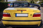 Rhein-Ruhr-Stammtisch im Oktober 2020: BMW 320i Cabrio Individual (E36) von Micha ('bmwe23') - in den Farben von BVB Borussia Dortmund.