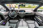 Rhein-Ruhr-Stammtisch im Juni 2022: BMW 750iL (E66 LCI) von Manfred ('mannylein'), Interieur vorne