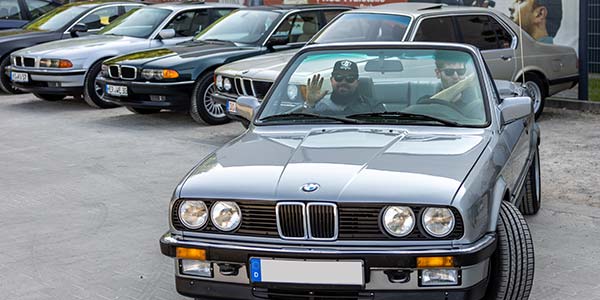 BMW 325i Cabrio (E30) von Oliver ('Olli-Knolli') beim Rhein-Ruhr-Stammtisch im Juni 2023