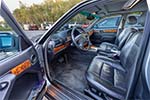 261. Rhein-Ruhr-Stammtisch im November 2024: BMW 750i (E32) von Wolfgang ('whan'), Interieur vorne