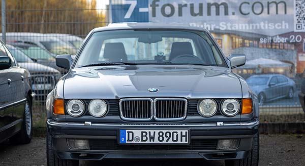 261. Rhein-Ruhr-Stammtisch im November 2024: BMW 750i (E32) von Wolfgang ('whan')