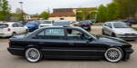 Rhein-Ruhr-Stammtisch im April 2026: BMW 740iL (E38) von Anne ('7878Anne') bei der Abfahrt